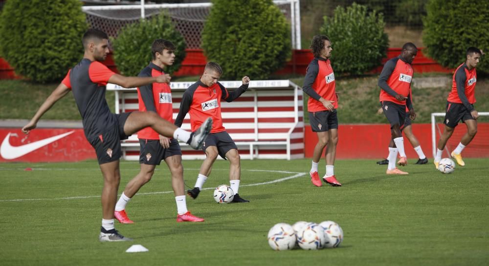 Entrenamiento del Sporting en Mareo.