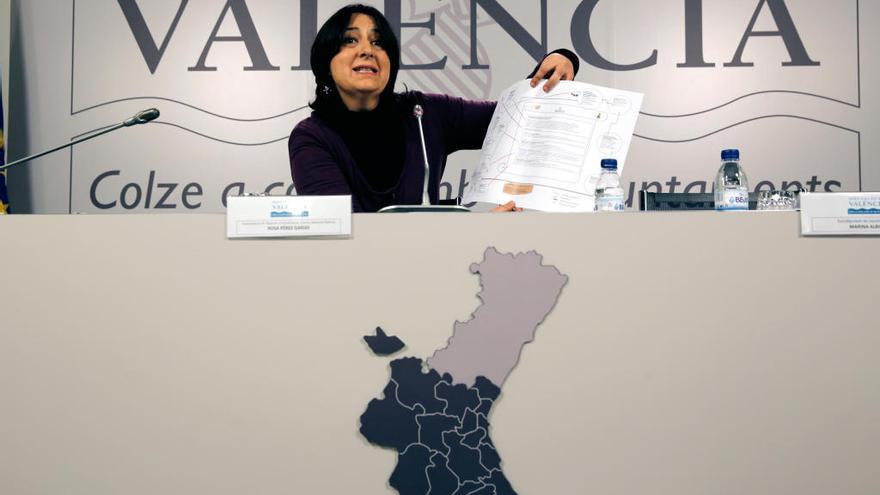 Rosa Pérez en una de sus comparecencias para explicar la trama.