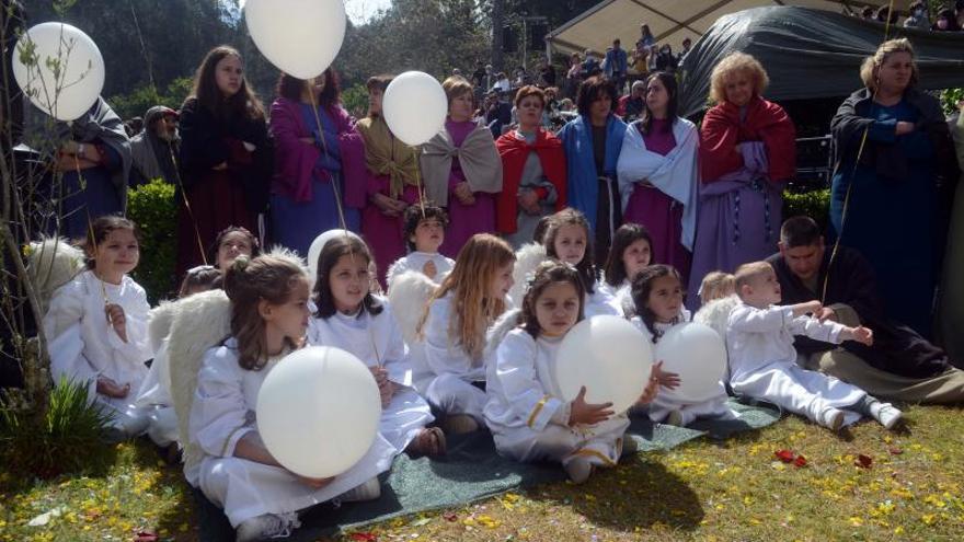 Actos del Domingo de Resurrección en la Semana Santa de Paradela.   | // NOÉ PARGA