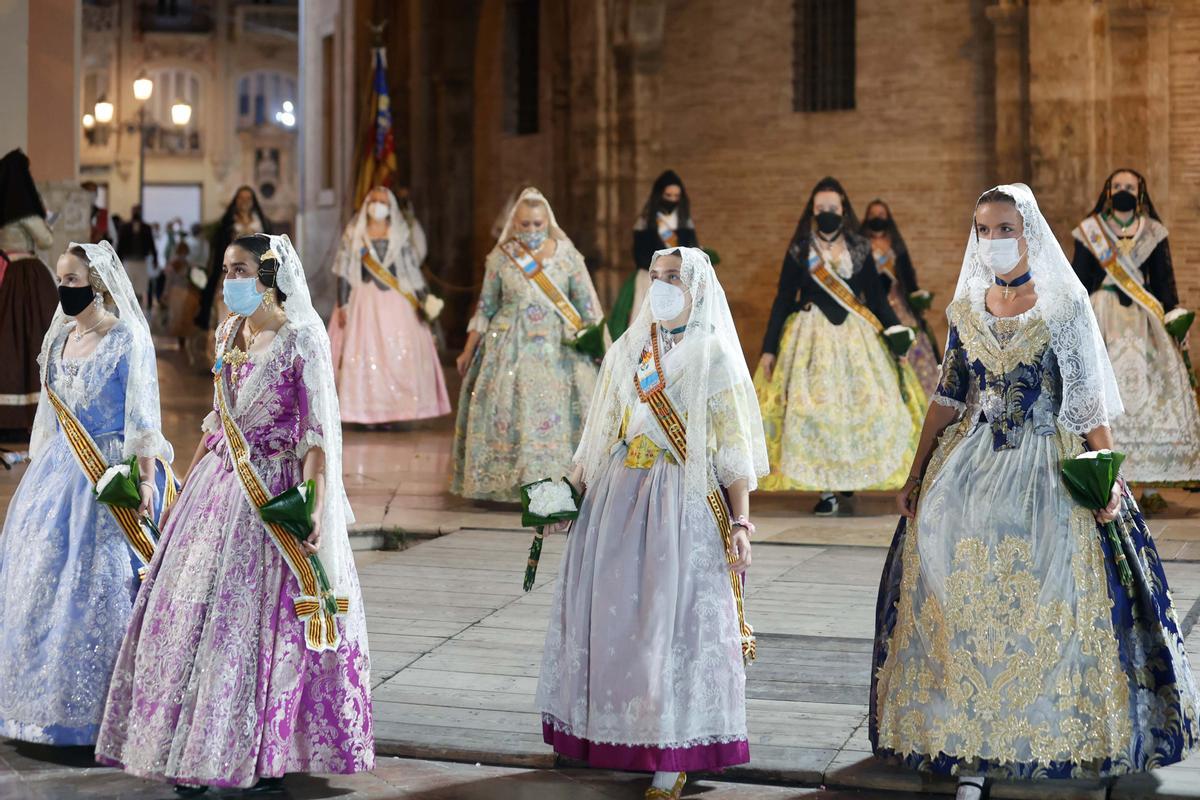 Búscate en el primer día de Ofrenda por las calles del Mar y Avellanas entre las 21:00 y 22:00 horas
