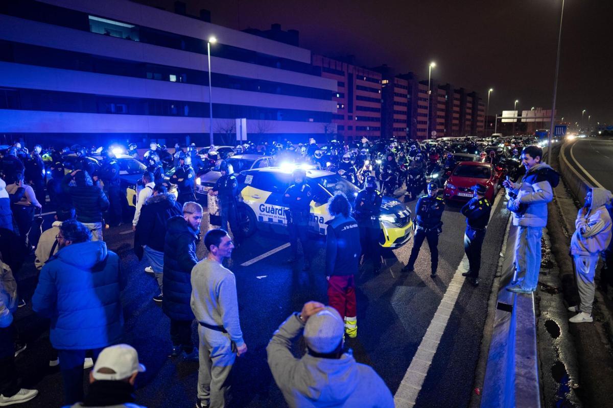 Manifestación en la C-31 por el desalojo de la B9 en Badalona