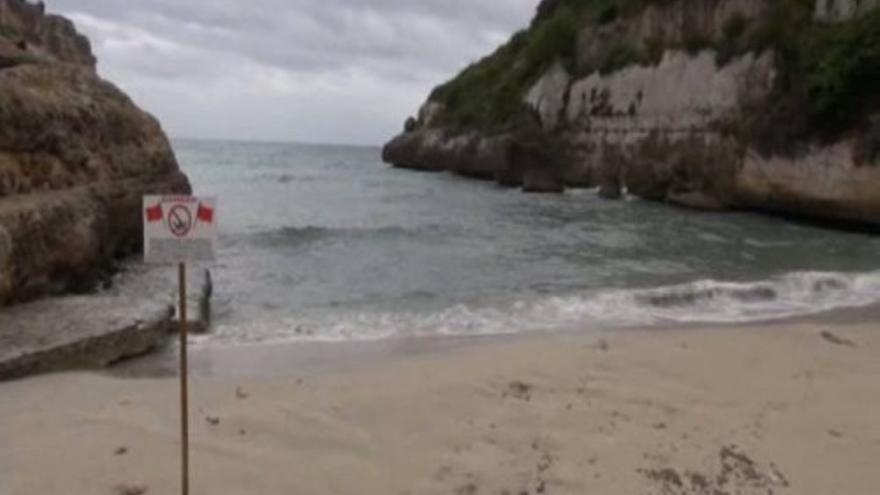 Un padre y su hijo de 7 años fallecen ahogados en una playa de Manacor