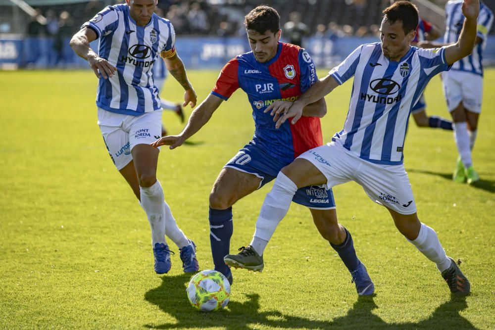 El Langreo prende la mecha del Atlético Baleares
