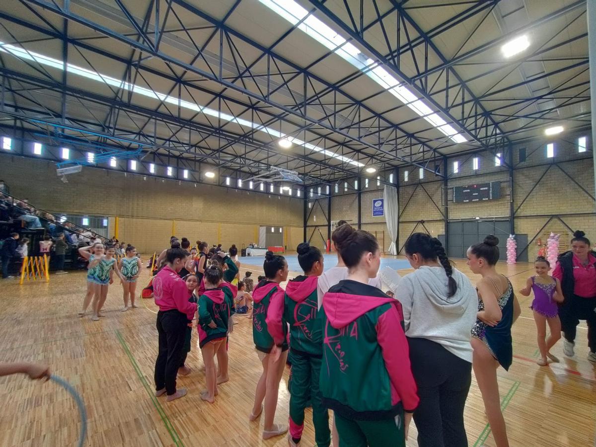 V Trofeo de Gimnasia Rítmica "Concejo de Llanes" V Trofeo de Gimnasia Rítmica "Concejo de Llanes"