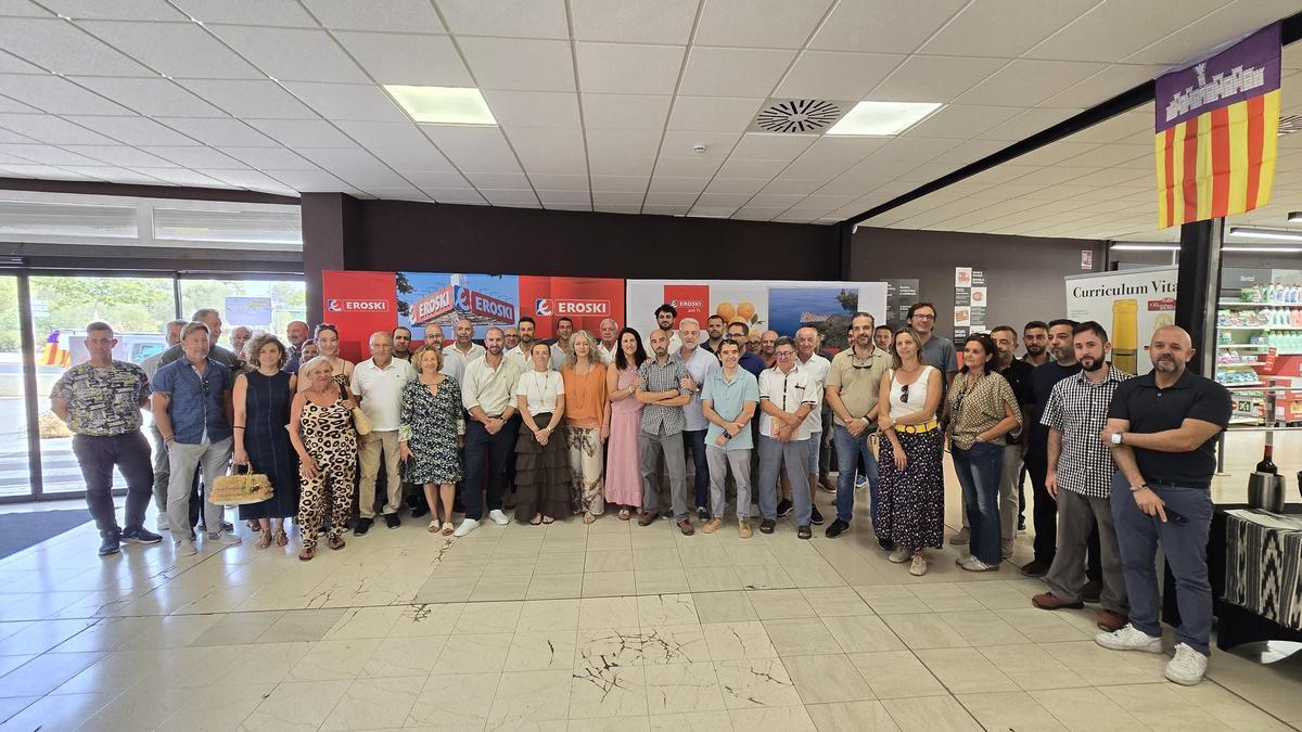 La campaña 'Productes de Sa Nostra Terra' en Campos, una iniciativa que refuerza el compromiso de la cadena con los productos de proximidad y los productores de las Islas Baleares.