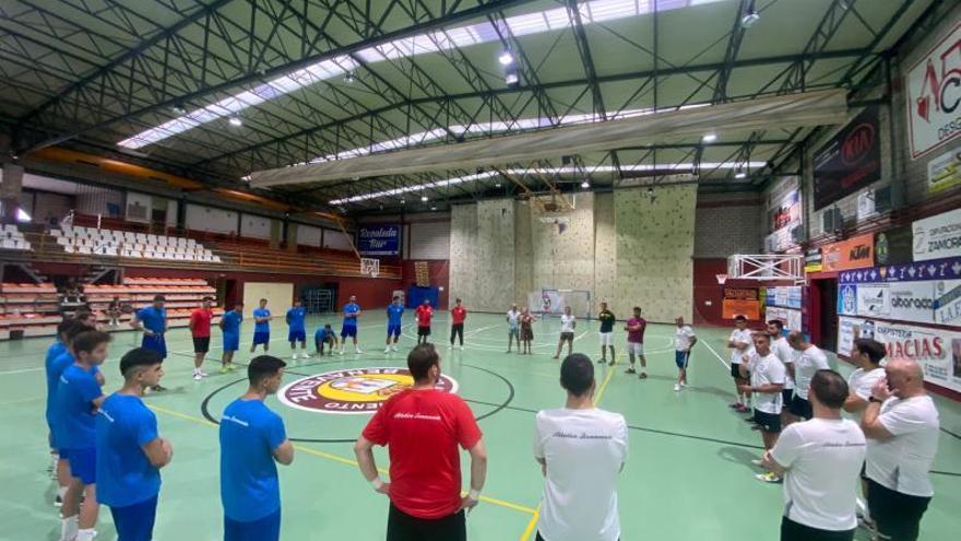 Imagen de grupo de pretemporada del Atlético Benavente. | Cedida