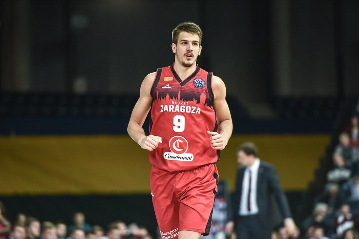 Nico Brussino, en un partido de la Basketball Champions League con el Casademont Zaragoza.