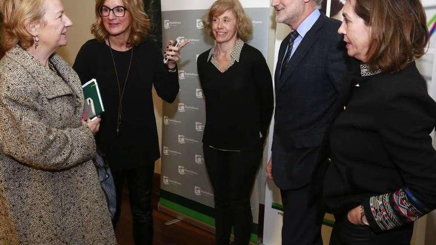 María Luisa Lombardero, consejera delegada de EspañaDuero (izquierda), en la presentación del informe.