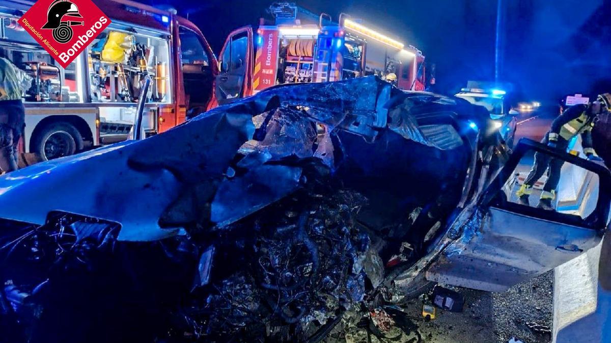 El estado en el que quedó uno de los vehículos del accidente múltiple