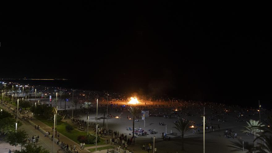 ¿Se puede hacer fuego la noche de Sant Joan en la playa de Gandia?