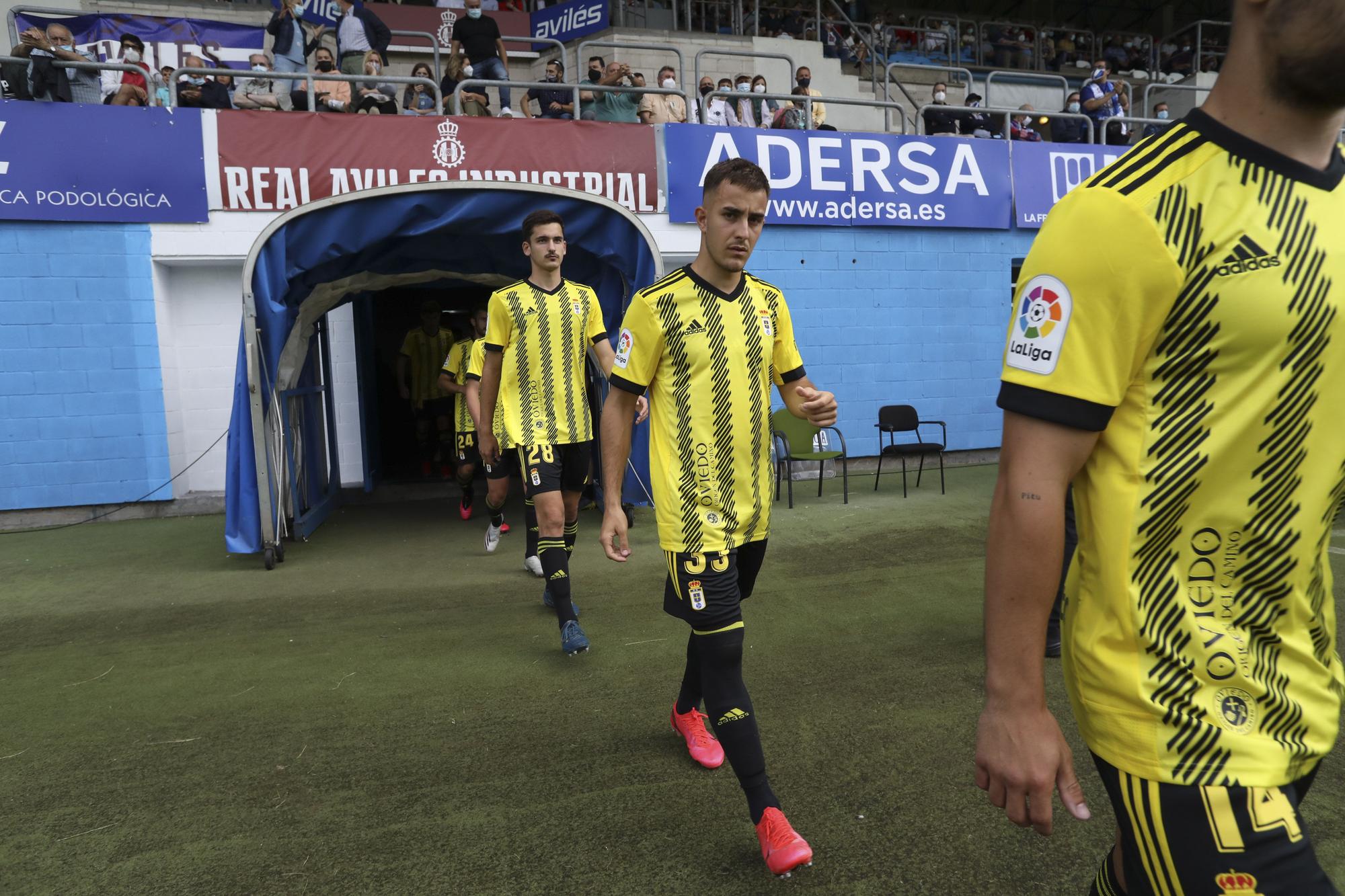 Las imágenes del partido del Oviedo contra el Avilés