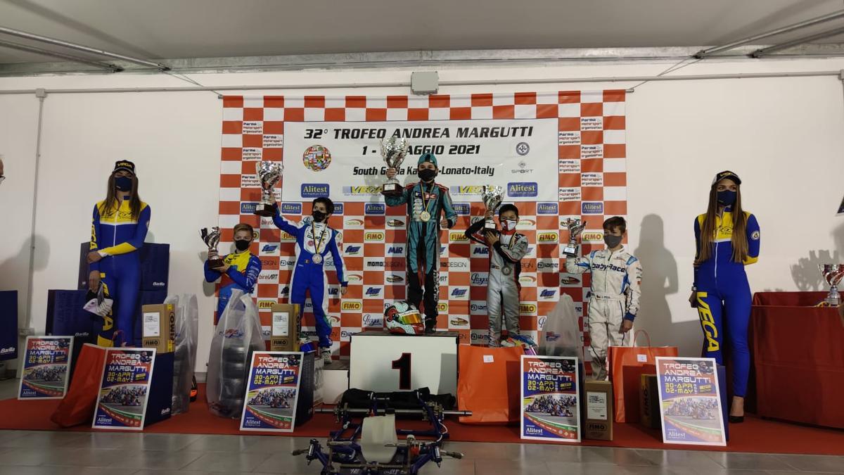 Christian Costoya en el tercer peldaño del podio del Trofeo Andrea Margutti.