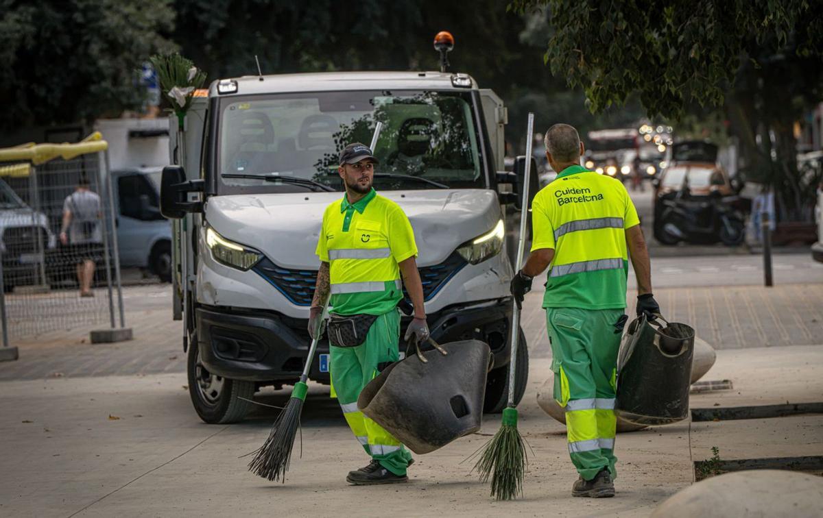 Els escombriaires de Barcelona pararan en onades de calor de 40 ºC