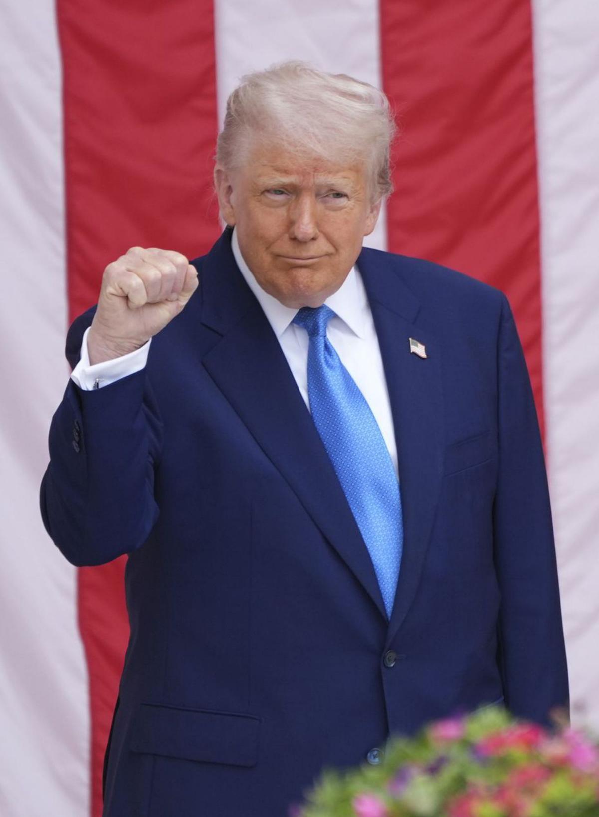 Trump paralitza les noves entrevistes per a visats d’estudiant Trump paralitza les noves entrevistes per a visats d’estudiant