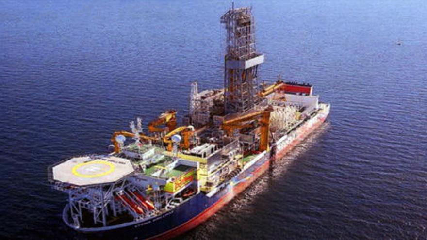 Un FPSO con el que opera la compañía Repsol y que dispone de helipuerto. i LP/DLP