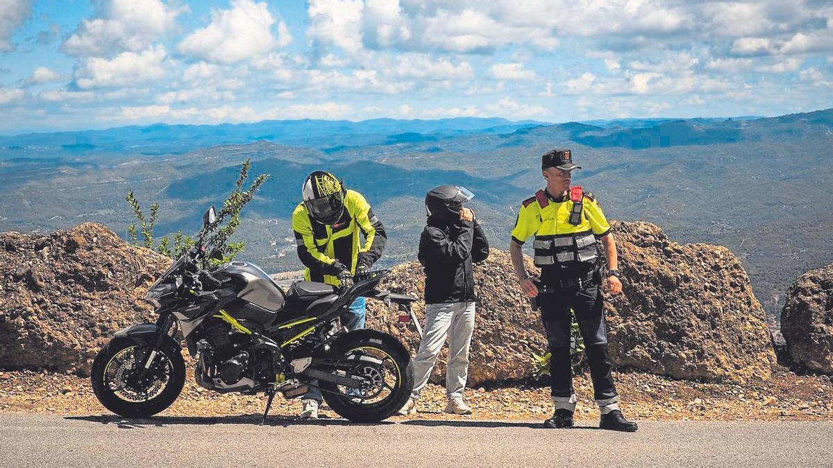 Control de trànsit, ahir al matí, a la carretera BP-1101, a Can Maçana, en la campanya de prevenció d’accidents