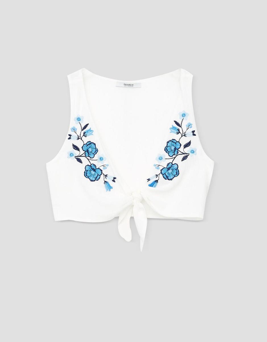 Tops con nudos: flores azules