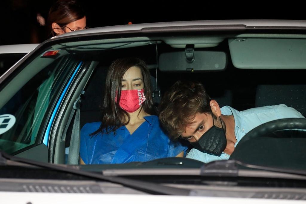 Adara Molinero y Rodri Fuertes en el coche