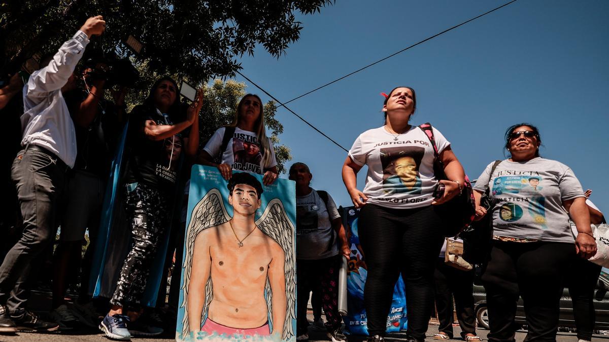 Prisión perpetua para cinco de los ocho acusados por el crimen de un joven en Argentina