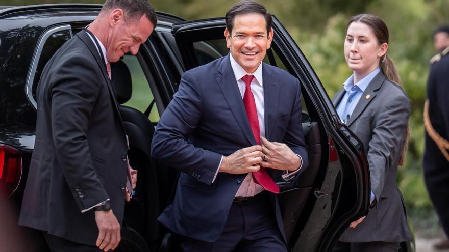 EEUU asegura que los cambios económicos y políticos tienen que "ir de la mano" en Cuba