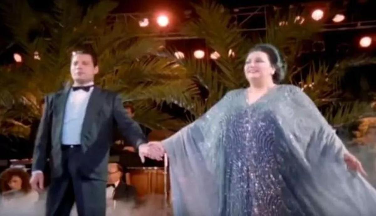 Freddie Mercury y Montserrat Caballé en su actuación en la discoteca Ku de Ibiza.