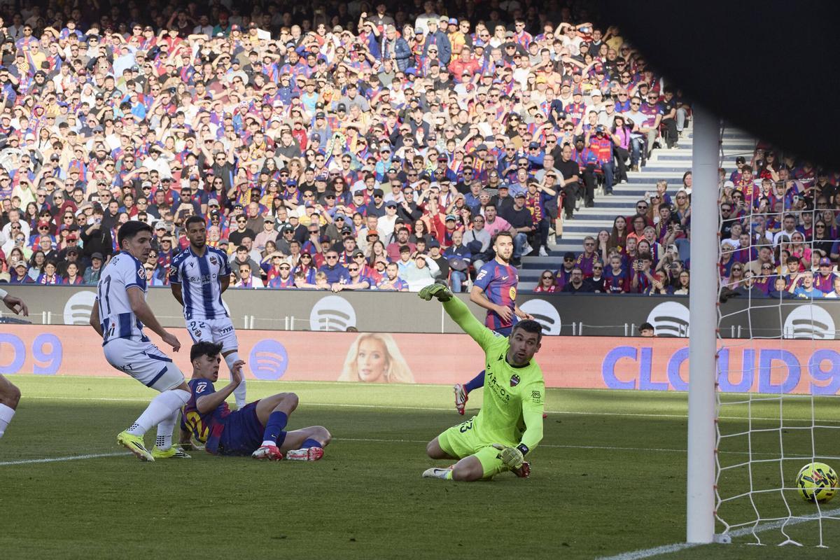 Bernal demostró que es un gran llegador al área