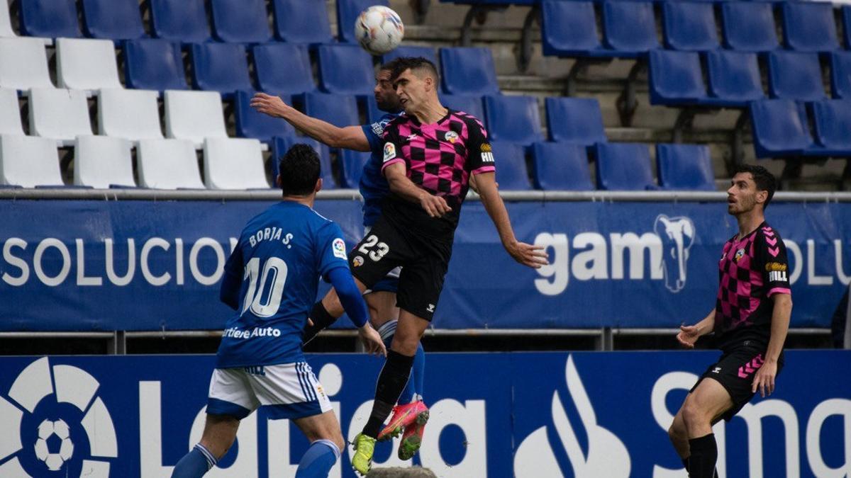 Imagen del partido entre el Oviedo y el Sabadell