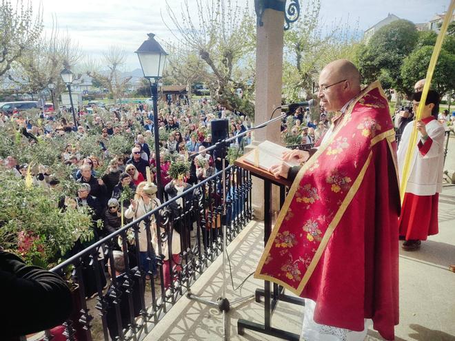 Cangas, Bueu y Moaña abren la Semana Santa con la procesión de la Borriquilla y la bendición de los ramos