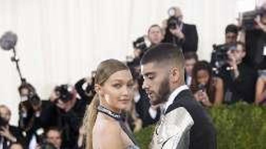 La supermodelo Gigi Hadid y el cantante Zayn Malik esperan su primer hijo