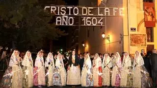 El barri de Sagunt revive su espíritu de pueblo con el Cristo de la Fe y el empuje fallero