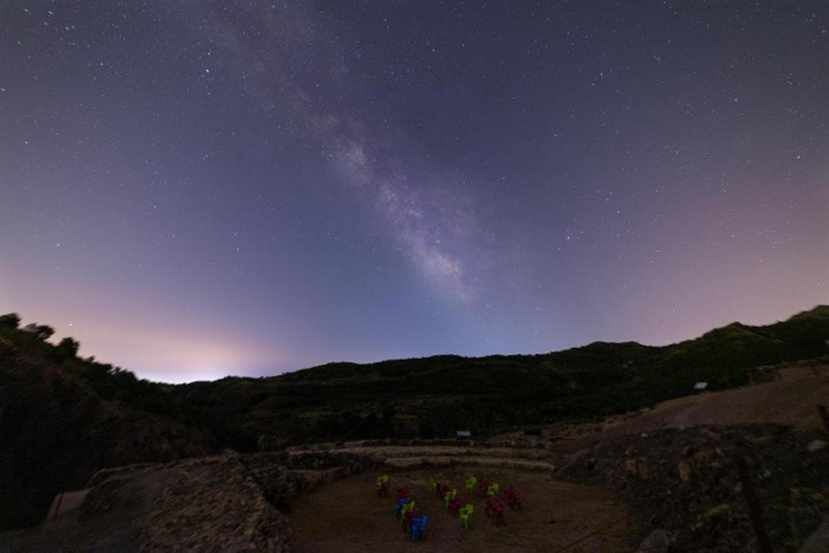 Yacimiento arqueológico La Bastida de noche, en Totana
