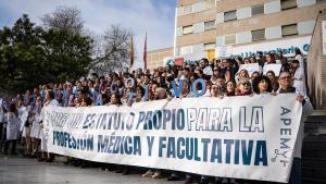 Els metges tornen a la vaga del 16 al 20 de març sense indici d’arribar a un acord amb Sanitat