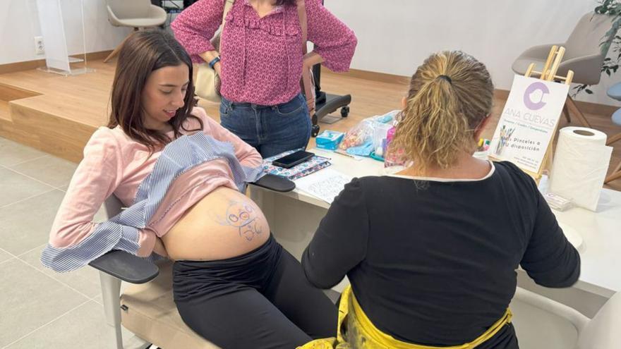 ‘Belly painting’ en el día de la matrona | CÓRDOBA
