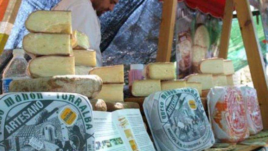 Selección de quesos artesanos de cabra malagueña.
