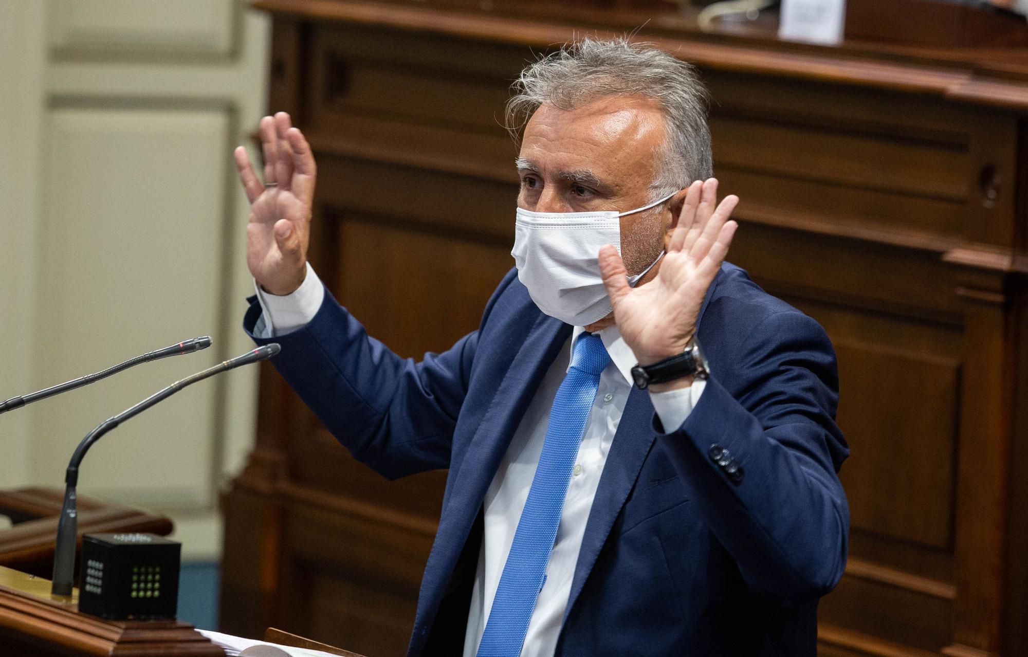 Pleno del Parlamento de Canarias