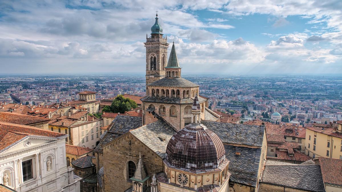 La ciudad de Italia cerca de Milán que puedes visitar con vuelo directo desde Zaragoza