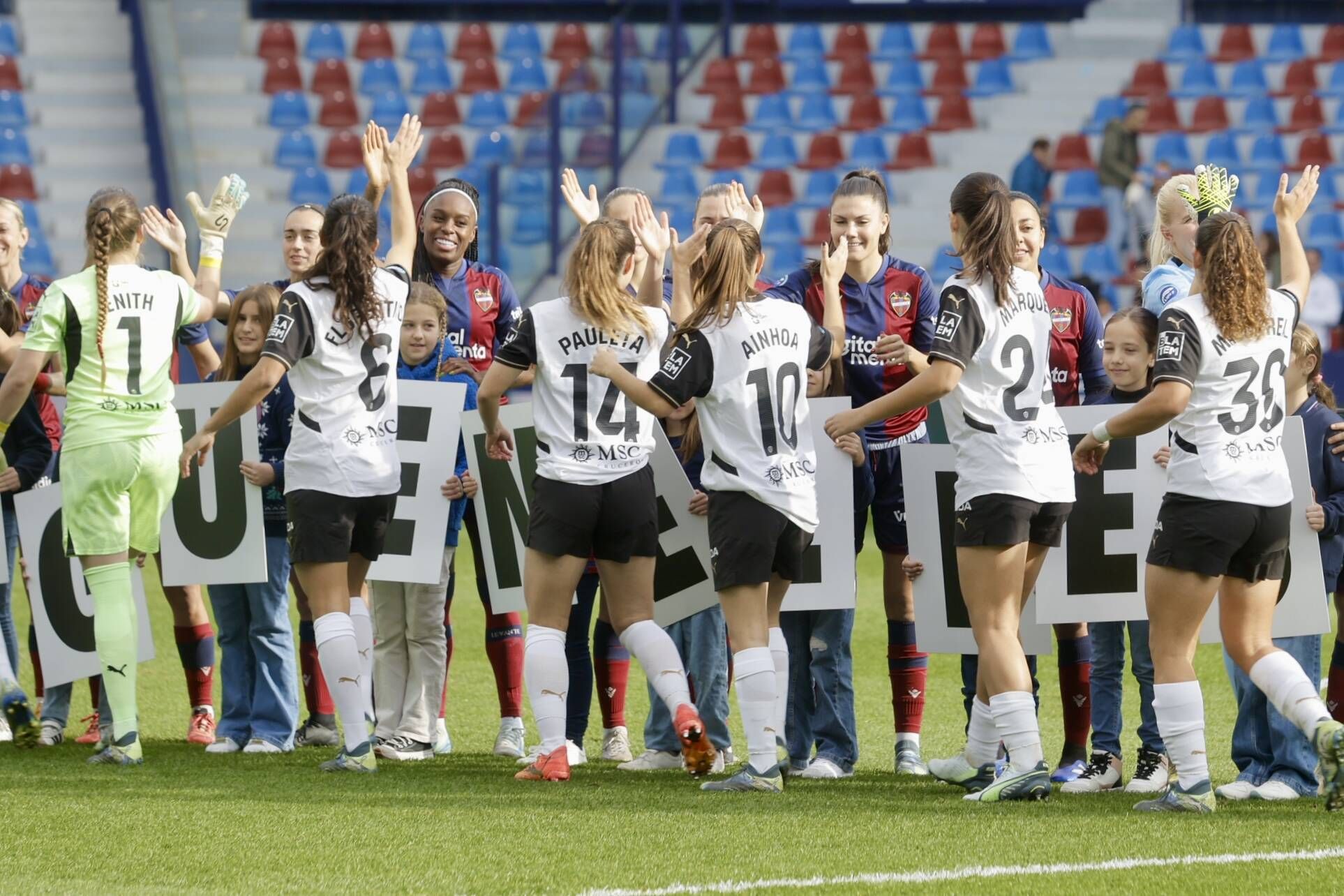 Las mejores fotos del Levante - Valencia de LaLiga F