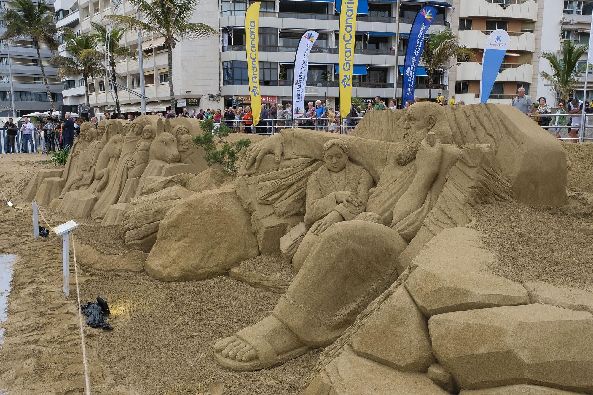 Inauguración del Belén de Arena en la playa de Las Canteras