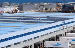 El Puerto destina 1,4 millones a modernizar O Berbés: armoniza las fachadas de lonja y mercado