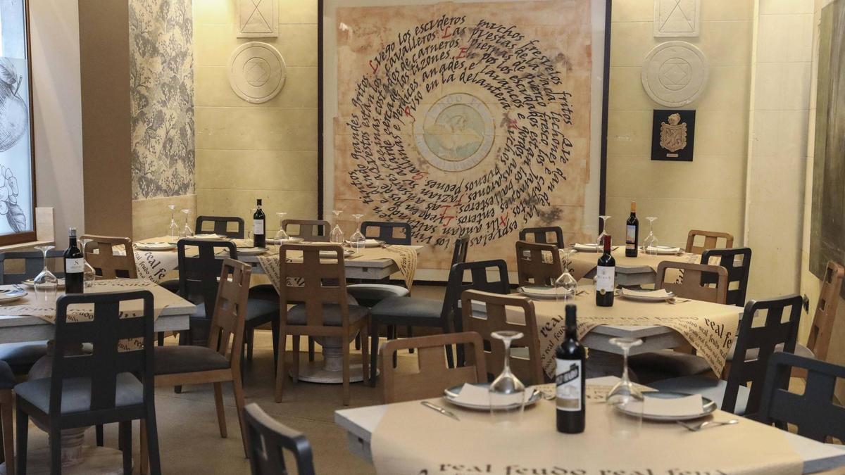 Comedor del restaurante Feudo Real en Grado
