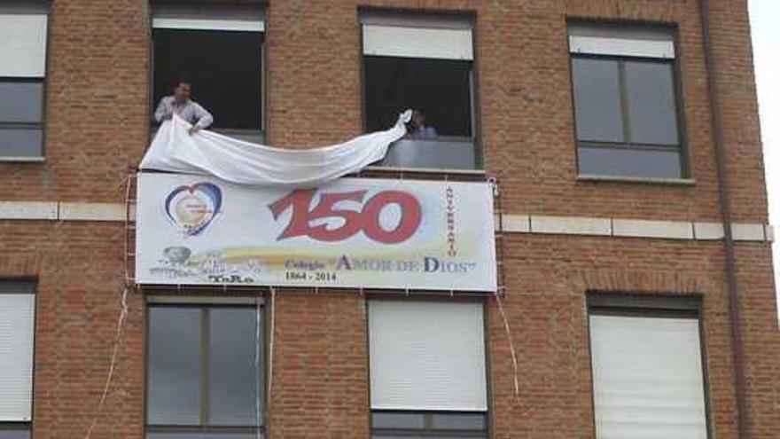 Celebración del 150 aniversario del colegio Amor de Dios.