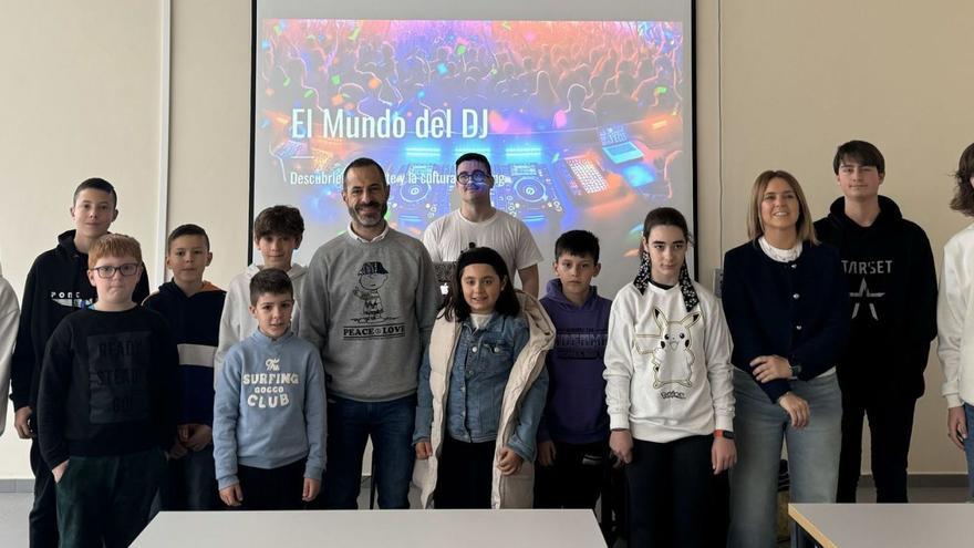 El taller de DJ de Siero, que se celebra en Lugones, agota las plazas