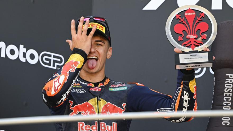 Álvaro Carpe convierte el Mundial de Moto3 en un mano a mano con Quiles