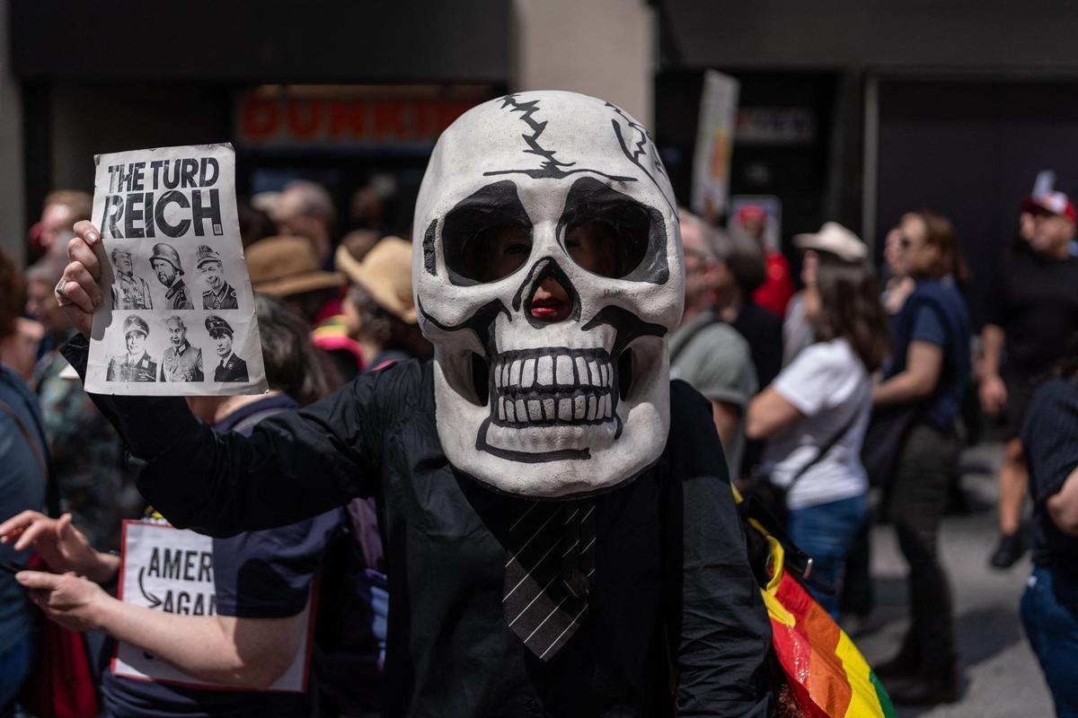 Los estadounidenses vuelven a la calle para protestar contra las ...