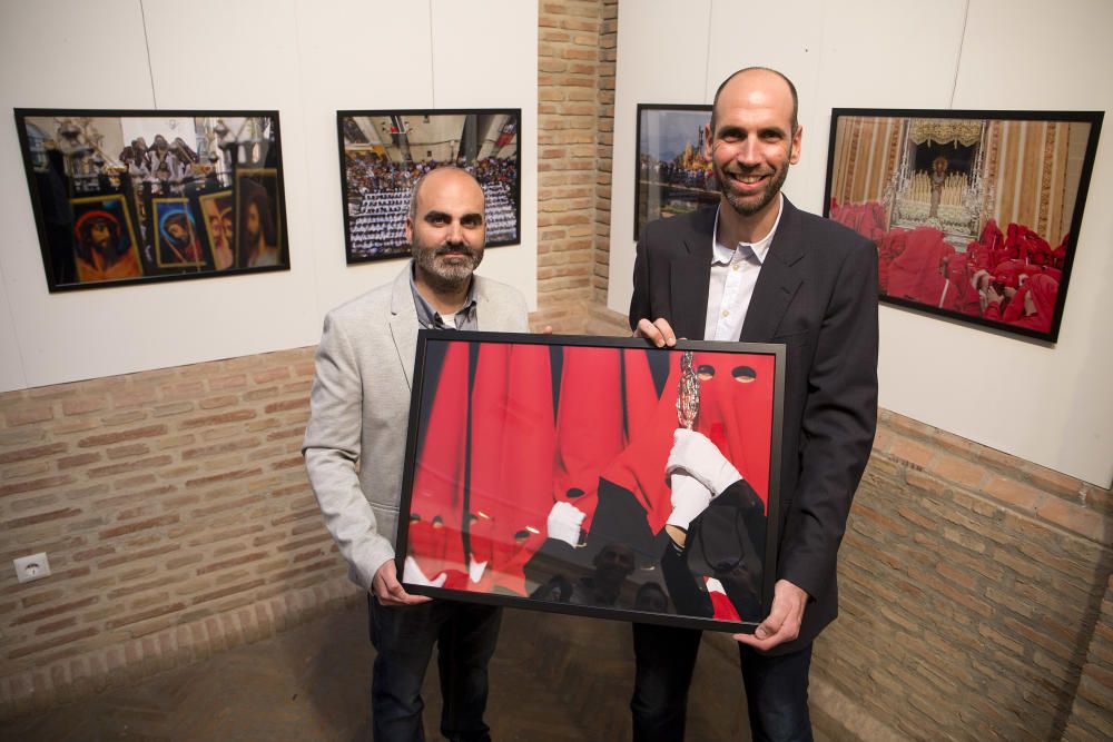 Exposición 'Objetivo cofrade', en el Colegio de Médicos