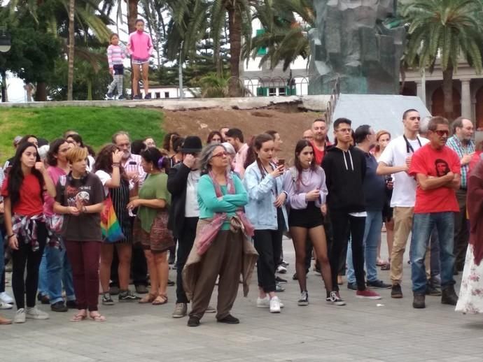 Concentración en la Plaza de La Feria por la libertad provisional de 'La Manada'