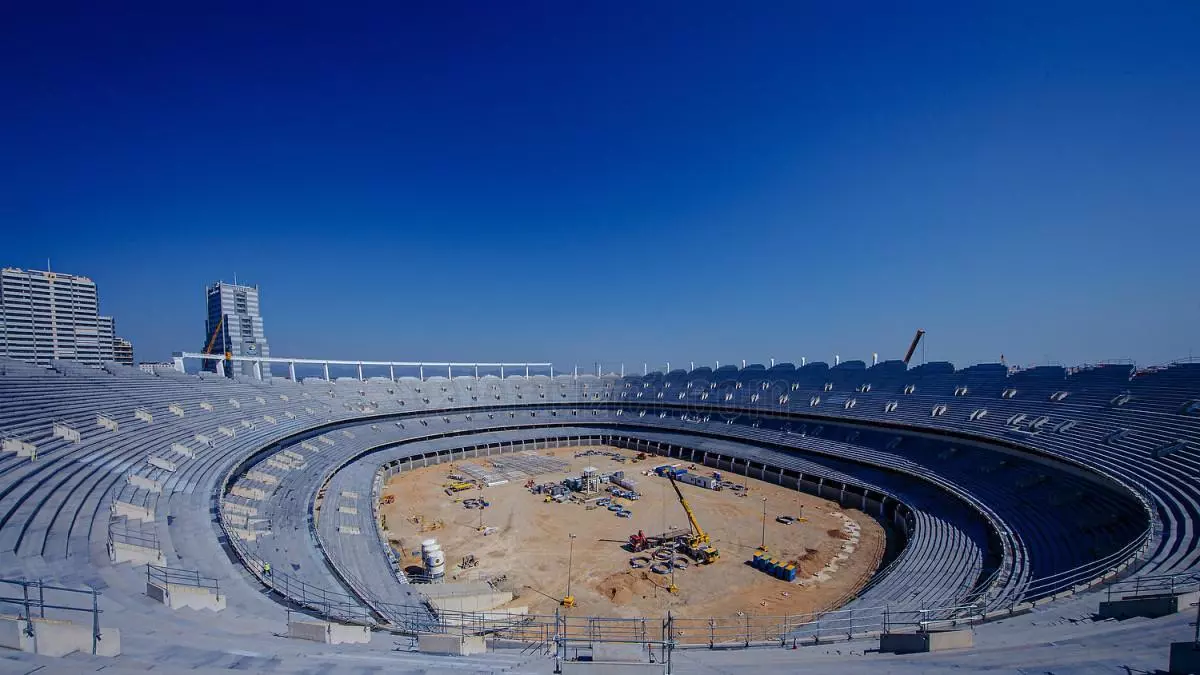 El Nou Mestalla avanza en su cubierta