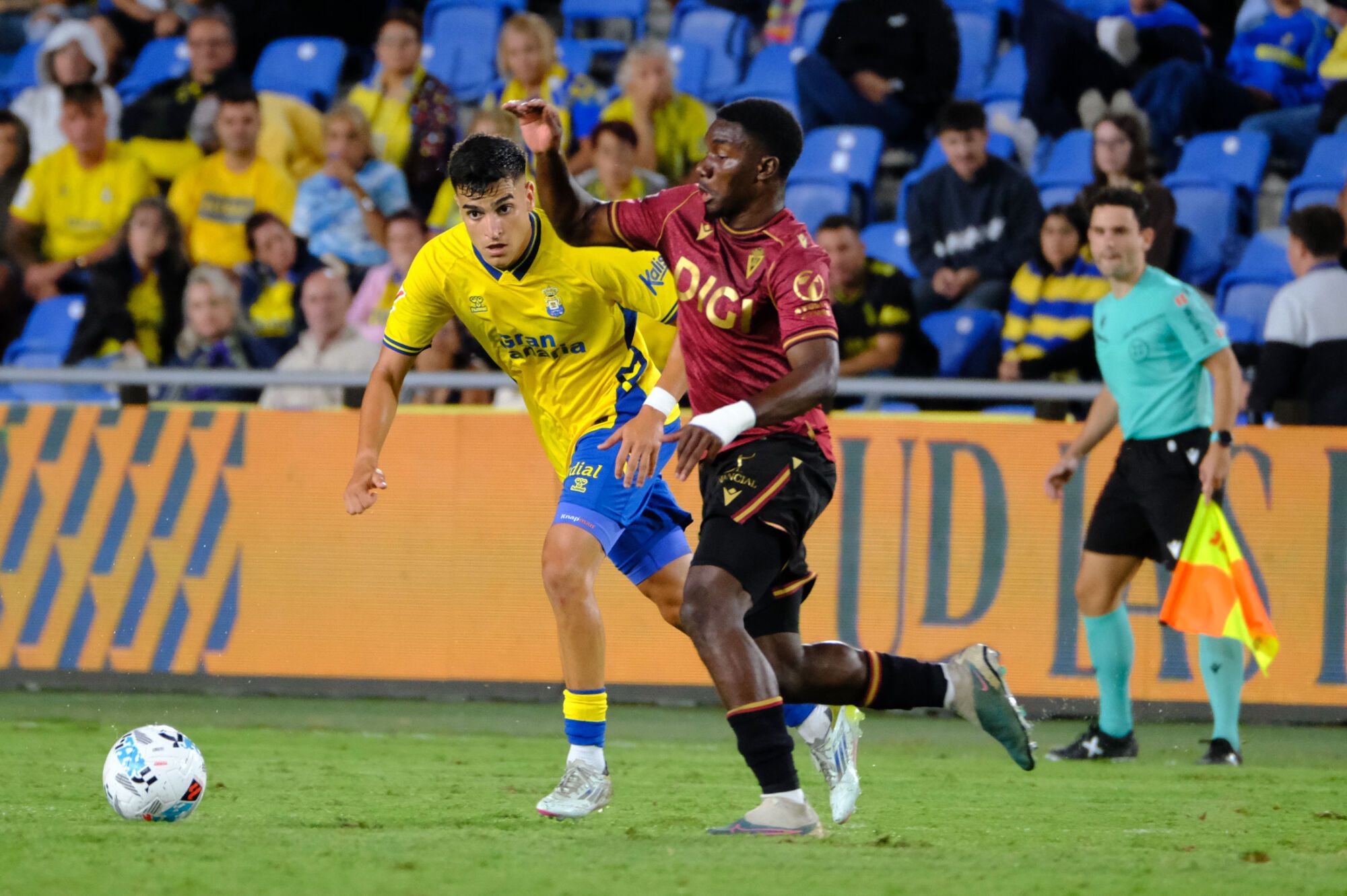 UD Las Palmas- Cádiz | 05/10/2025  | 05/10/2025 | Fotógrafo: José Carlos Guerra