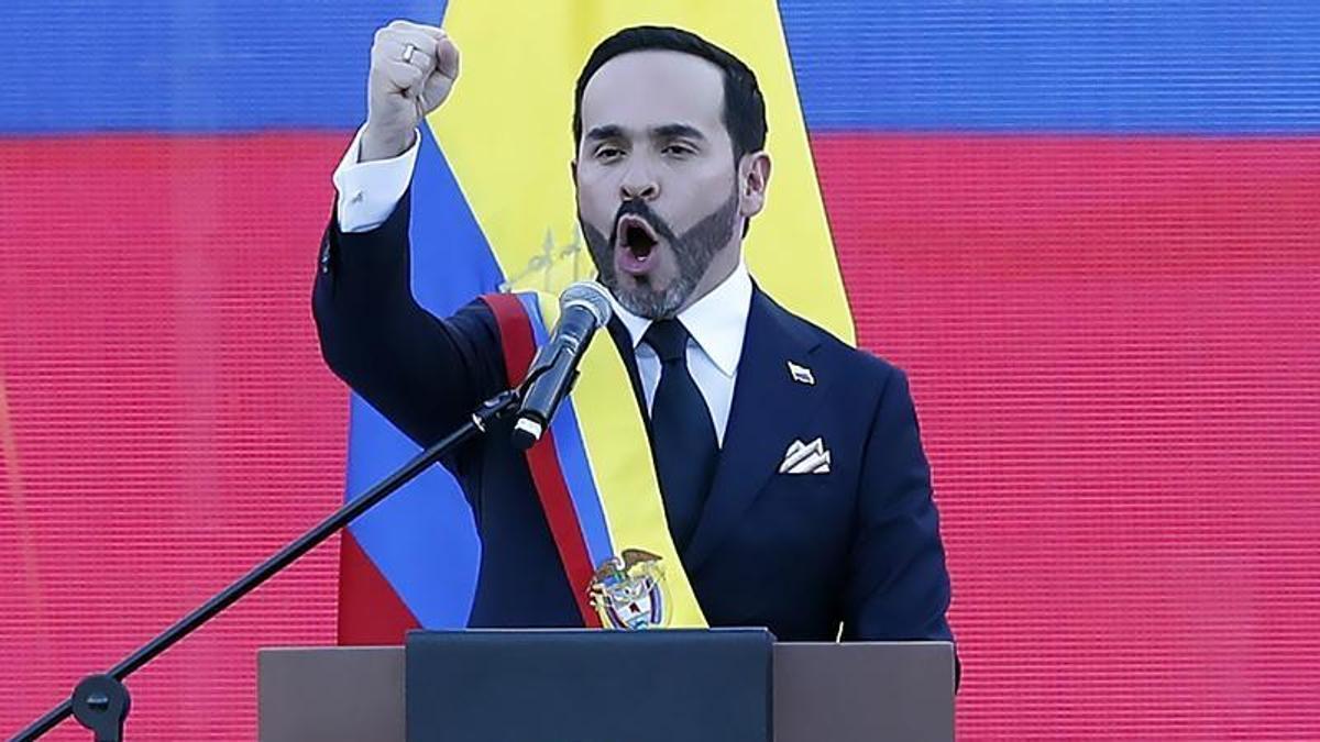 «Orden y libertad». Con un saludo militar, Abelardo de la Espriella toma posesión como nuevo presidente de Colombia