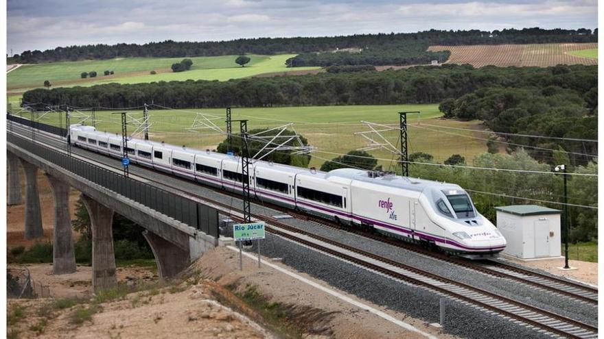 Renfe refuerza el AVE Barcelona-Córdoba-Sevilla con dos trenes especiales diarios